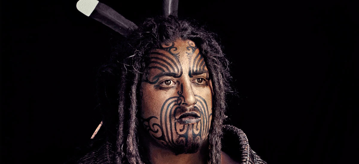 Polinesios, maoríes, hasta hombres del neolítico…todos ellos se tatuaban mucho antes que tú.